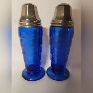 Vintage Cobalt Blue Glass Salt and Pepper Shakers (109)